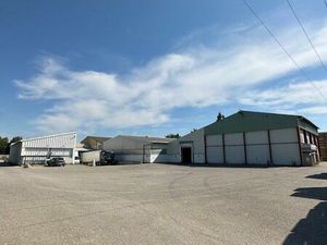 Entrepot 1100m2