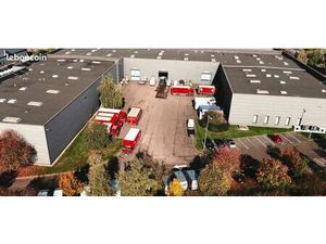 Local d'activité 1 595 m²