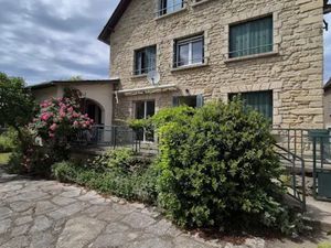 Vente maison 9 pièces 247 m² à Saint-Germain-du-Teil (48340)  155 000 €