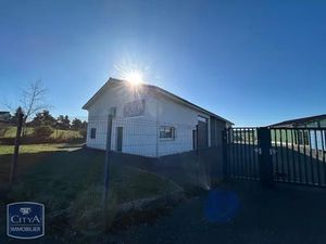 Local commercial à louer 200 m² - Jonzieux (42) - 890€