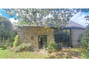 Vente maison 9 pièces 274 m² à Le Ham (53250)  288 500 €