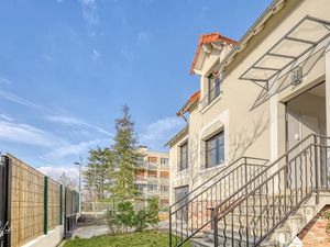 Vente maison 6 pièces 140 m² à Rueil-Malmaison (92500)  790 000 €