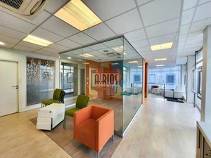 Local commercial à St Roch - 242 m²