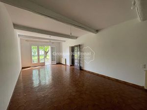 Location maison 4 pièces 156.07 m² à Entraigues-sur-la-Sorgue (84320)  1 265 €