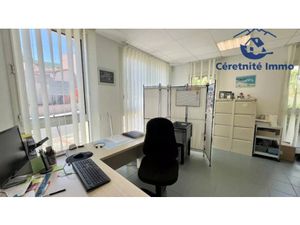 Location locaux professionnels 5 pièces 73.11 m² à Ceret (66400)  940 €