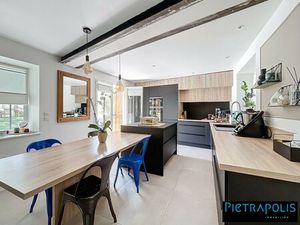 Maison de luxe à vendre à Sathonay-Village