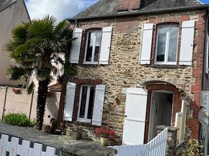 Vente maison 4 pièces 98 m² à Hébécrevon (50180)  145 000 €