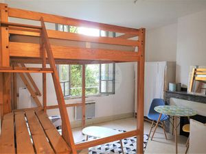 STUDIO MEUBLE DERNIER ETAGE SUR COUR TOULOUSE SAINT AGNE METRO SAINT AGNE SNCF