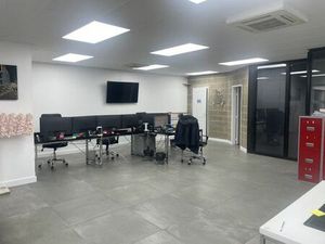 Prestigieux bureau de 126 m2 en location - Montreuil  France