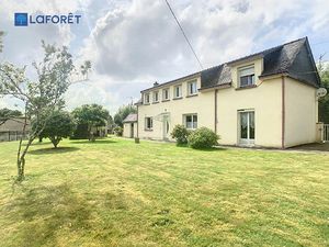 A VENDRE  Neulliac maison 6 pièces 126 m²