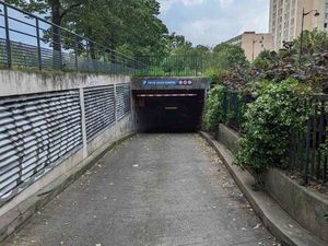 Parking moto/velo cargo Place des fêtes Paris 75019