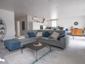 Vente appartement 4 pièces 120 m² à Le Château-d'Oléron (17480)  322 995 €