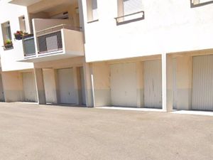 Location parking à Amélie-les-Bains-Palalda (66110)  80 €