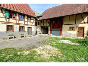 VENTE d'une ancienne ferme T7 (176 m²) à ASPACH - 2 Maisons et une grange