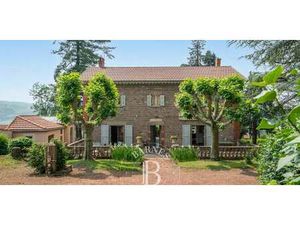 Maison avec jardin et terrasse Meys (69)