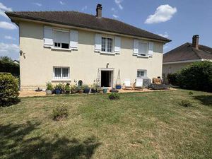 Vente Maison Piscine à Levet (18340) : à vendre Piscine / 141m² Levet