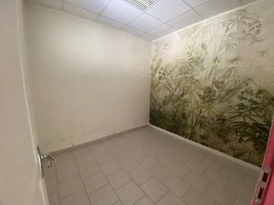 Location locaux professionnels à Six-Fours-les-Plages (83140)  742 €