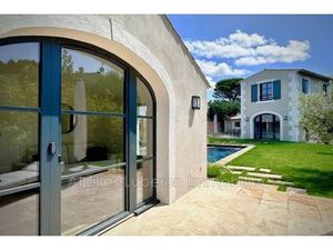 Villa de luxe de 4 chambres en location Eygalières  France