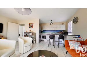 Vente appartement 4 pièces 82 m² à La Londe-les-Maures (83250)  297 000 €