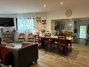 Au calme  dans un hameau  à 30 minutes de Rodez et 25 minutes de Villefranche de Rouergue