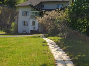 Maison 3 niveaux  gîtes  piscine étangs et dépendances – 2 7 ha