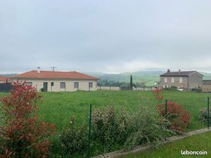 Terrain constructible entièrement Viabilisé