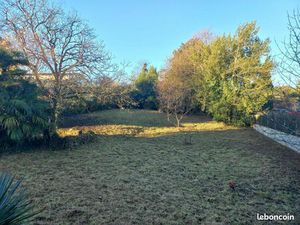 Terrain 1 237 m² Mielan