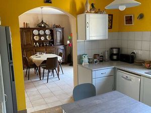 Prix Black Friday Terrain avec maison au centre Prix Black Friday