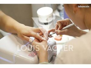 Fonds de commerce 145 m²