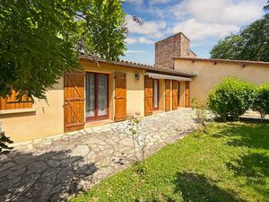 Vente villa 6 pièces 146 m² à Ségoufielle (32600)  333 000 €