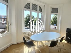 Face à la Gare  à 3' de la Cour d'Appel