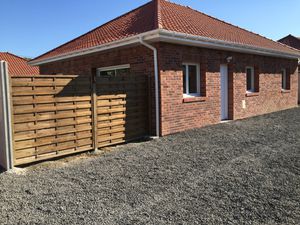 MAISON INDIVIDUELLE DE PLAIN PIED - 2 CHAMBRES - JARDINET - PLACE DE PARKING PRIVATIVE ARR