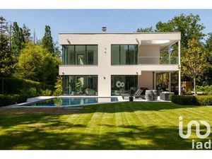 Maison d'architecte à vendre à Marnes-la-Coquette