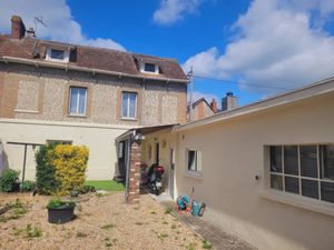 Vente maison 4 pièces 92 m² à Louviers (27400)  163 000 €