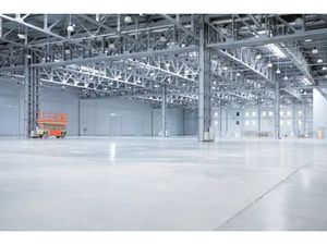 A vendre  Local d'activité en parfait état  1300 m² sur plus