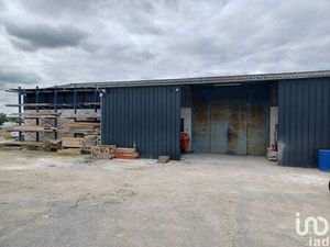 Vente Bureaux et commerces à Puymoyen (16400) : à vendre / 300m² Puymoyen