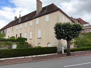Location appartement 3 pièces 76 m² à Bourbon-Lancy (71140)  600 €