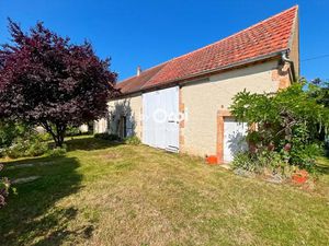 Vente ferme 3 pièces 105 m² à Vallon-en-Sully (03190)  110 000 €