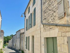 Vente maison 6 pièces 140m2 Port-d'Envaux 17350 - 395850 € - Surface Privée