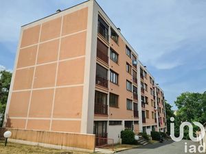 Vente appartement 4 pièces 74 m² à Corbeil-Essonnes (91100)  135 000 €