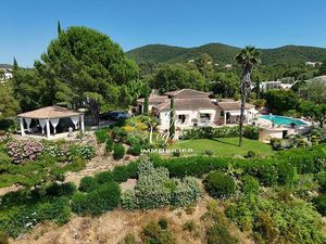 Vente maison 7 pièces 171 m² La Londe-les-Maures (83250)