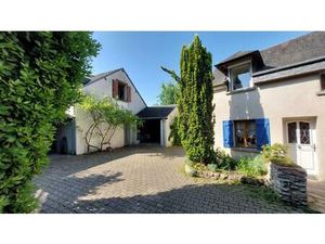 LONGERE -Parassy 8 pièce(s) 214 m2