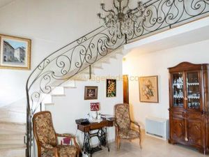 Appartement en viager 8 pièces 319 m²