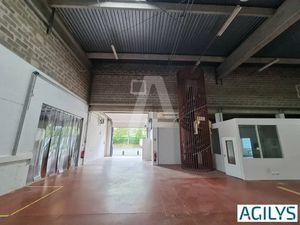 A LOUER : Locaux d'activités / Stockage à 8 minutes de la Gare TGV / RER de Massy-Palaisea
