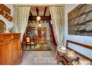 Maison authentique basque avec vue dominante sur les collines