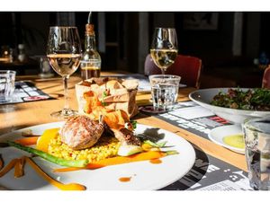 Vente locaux professionnels 105 m² à Châteauneuf-Grasse (06740)  372 000 €