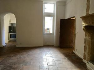 Location appartement 3 pièces 85 m² à Remoulins (30210)  850 €