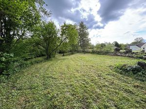 Vente terrain 1192 m² à Nébouzat (63210)  64 000 €