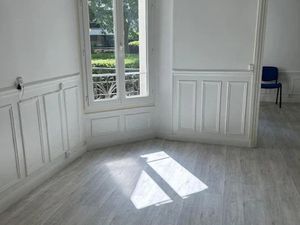 Vente locaux professionnels 76 m² à Le Raincy (93340)  409 000 €