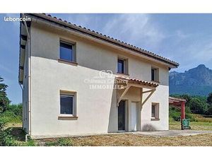 Propriété 2 pièces 186 m²